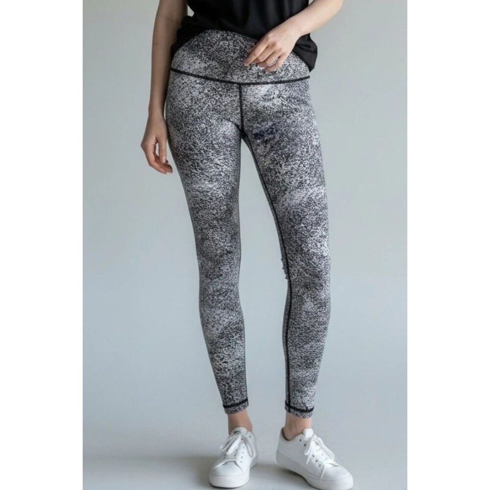 Lululemon Wunder Under Pant Women Size 2 Hi-Rise Luon Spray Jacquard White Black